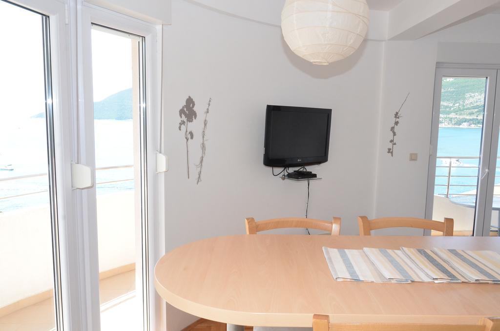 Apartments Bellevue - Otasevic Herceg Novi Pokoj fotografie